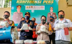 Polisi Gagalkan Penyelundupan 7 kg Sabu dalam Kompresor Asal Malaysia <