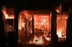 Video Kebakaran Hanguskan Toko Sembako di Kalideres Jakbar