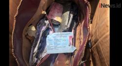 Video Temuan Kartu Identitas, Dompet dan Uang Tunai Diduga Milik Korban Pesawat SJ-182