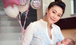 Sosialita China Bunuh Diri Loncat Tanpa Busana dari Apartemen Sambil Gendong Bayi