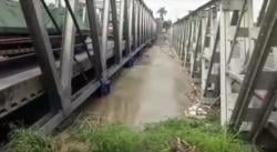 Jembatan Pemali Sisi Utara Ditutup Sementara, Kendaraan Mengular di Jalur Pantura Brebes 