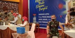 Disuntik Vaksin Covid-19, Danrem Garuda Putih: Sedikit Pegal-pegal