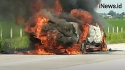 Video Mobil Terbakar di Jalan Tol Tebingtinggi-Medan Diduga Korsleting Listrik