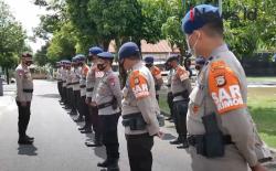 Video 40 Personil Brimob Diberangkatkan ke Mamuju