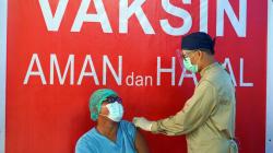 1.300 Tenaga Kesehatan Kota Sorong Disuntik Vaksin Covid-19