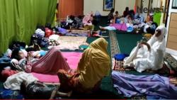 Video 200 Kepala Keluarga Korban Banjir Mengungsi di Masjid Banjarmasin Timur