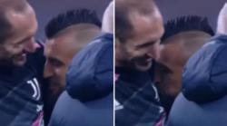 Cium Logo Juventus, Arturo Vidal: Saya Tetap Hormati Tifosi Inter Milan