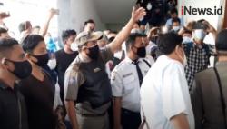 Video Sidang di PN Jakpus Langgar Protokol Kesehatan Dibubarkan, Buruh dan Satpol PP Ricuh