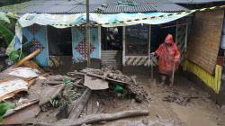 Rumah Warga Rusak Terendam Lumpur akibat Banjir Bandang Gunung Mas Puncak