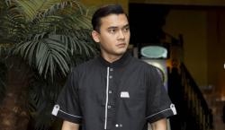 Pesona Ikbal Fauzi Pakai Baju Koko, Pemeran Rendy Ikatan Cinta Ini Banjir Pujian: Level Gantengnya Meningkat