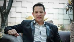 5 Artis Pria Awet Muda Bak 20-an, Nomor 4 Sudah Berusia 52 Tahun