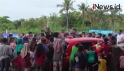 Video Warga Majene Sulbar Berebut Bantuan Logistik dari Relawan