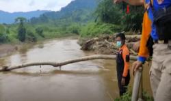 Video Puluhan Rumah di Jember Terendam Banjir akibat Tanggul Jebol