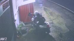 Perempuan Pengendara Motor di Maros Maling Kembang Warga Senilai Rp900.000
