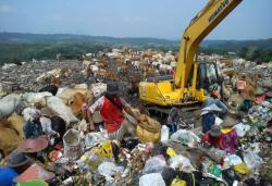 Produksi Sampah Purwakarta Tak Akurat, Volume Dihitung dengan Taksiran