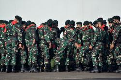 Kontak Tembak KKB di Intan Jaya, Prajurit TNI Pratu Roy Vebrianto Gugur Tertembak di Dada<