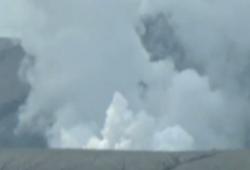 Video Aktivitas Vulkanik Gunung Anak Krakatau Meningkat 