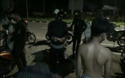 Bubarkan Balap Liar di Palembang, Polisi Temukan Sajam dan Bukti Taruhan