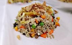 Cara Membuat Nasi Goreng yang Menyehatkan Tubuh, Pakai Kunyit dan Sayuran