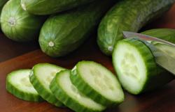 3 Manfaat Mengejutkan Minum Air Timun Setiap Hari, Bisa Turunkan Berat Badan