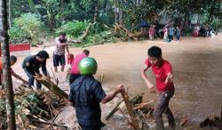 Luapan Sungai Kali Paruk Banjiri Pandansari Banyumas 