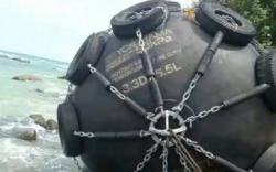 Heboh Penemuan Bola Hitam Berukuran Besar di Perairan Bintan, Milik Siapa?