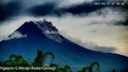 Merapi Sabtu Siang Ini Kembali Muntahkan Lava Pijar Sejauh 500 Meter