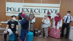 Ariel Noah Disuntik Vaksin Covid-19 Dosis Kedua, Efeknya Hanya Mengantuk<