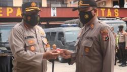 2 Polisi di Jayapura Dapat Pin Emas Kapolri karena Amankan 13 Senjata Api<