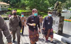 Vaksinasi Pekerja Wisata Diusulkan Maret 2021, Sandiaga: Kick Off di Bali<