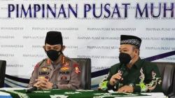Pakai Kopiah, Kapolri Jenderal Listyo Sigit Prabowo Silaturahmi ke Muhammadiyah<