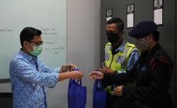 Cegah Warga Bunuh Diri, 2 Karyawan Transjakarta Dapat Penghargaan