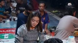Viral Dik Cikal, Penjual Nasi Pecel Berparas Cantik di Tuban