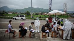 Wisatawan Berlibur ke Bandung Ikuti Rapid Test Antigen Covid-19