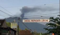 Gunung Raung Semburkan Abu 1.000 M, BPBD Banyuwangi Siapkan Evakuasi 