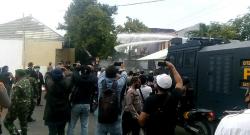 Bentrok Polisi vs Massa PSHT di PN Karanganyar, Ini Penjelasan Kapolres