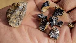 Batu Rak Mengandung Timah Diburu Warga Bangka, Dijual Rp25.000 Per Kilogram