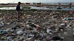 Pantai Jakat Bengkulu Tercemar Sampah Rumah Tangga