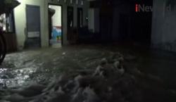 Video Pemukiman Warga di Jombang Terendam Banjir