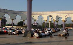 Jateng di Rumah Saja, MAJT Batasi Jam Kunjung Jamaah dan Tutup Menara Al Husna