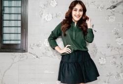 Laporkan Akun Haters ke Polisi, Ayu Ting Ting: Fans Saya Banyak Support   