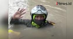 Video Semarang Banjir, Ketinggian Air Sempat Mencapai 1,5 Meter