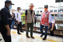 Dua Obyek Vital di Semarang Terendam Banjir, Menhub Budi Karya Turun Tangan