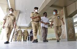 Tinjau Gedung Baru, Bupati Sleman Temukan Besi yang Sudah Berkarat