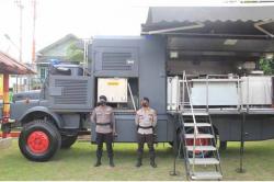  Polda DIY Bantu Dapur Lapangan untuk Korban Banjir Semarang