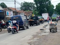 Terganjal Tandatangan Direksi PT SMI, Proyek Jalan di Selatan KBB Belum Terealisasi <