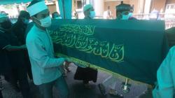 Jenazah Ustadz Maaher At-Thuwailibi Dibawa ke Ponpes Daarul Qur'an Cipondoh