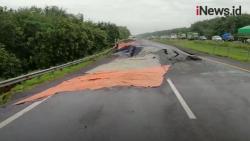 Video Ruas Tol Cipali dari Palimanan-Jakarta Ambles Sedalam 2 Meter