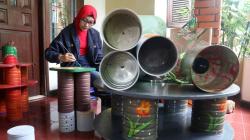Kerajinan Tangan Berbahan Kaleng Bekas, Dijual hingga Rp1,5 Juta