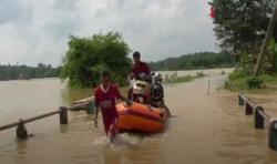 Video Sungai Cimanceuri Tangerang Meluap, Puluhan Rumah Terendam